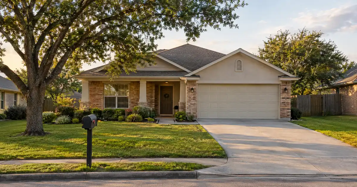 Cash-Out Refinance and Stay vs Sell on a Texas Homestead