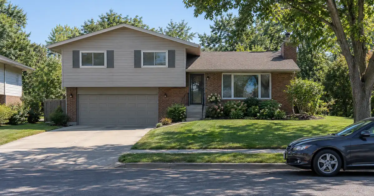 Is a Cash-Out Refinance Better Than a Home Equity Loan on a Primary Home?