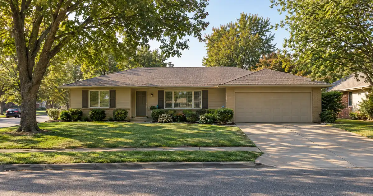 Investment Property Cash-Out Refinance for Owners Facing Agency LTV Limits