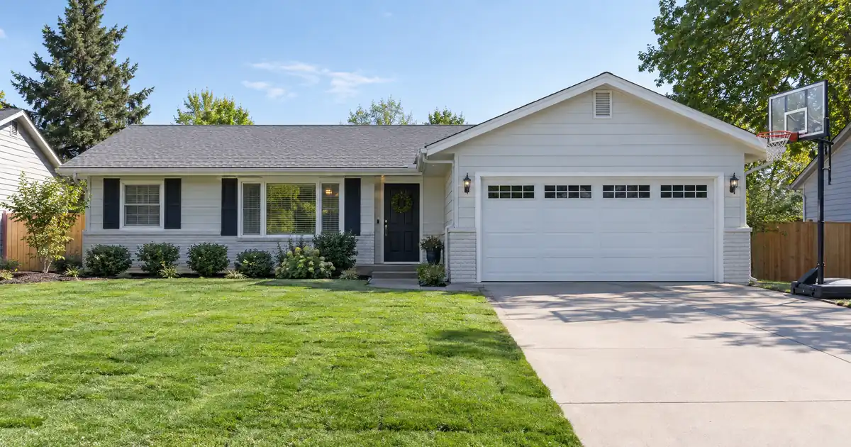 Is It Hard to Get a Cash-Out Refinance on a Loan Over $465K?