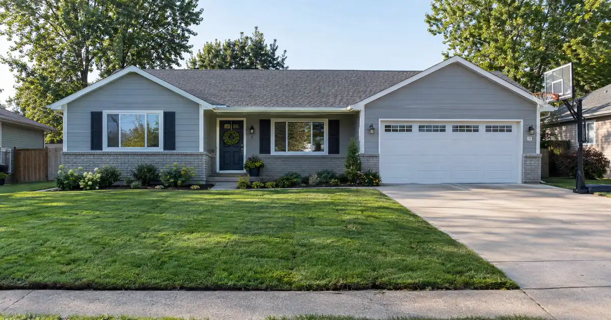 Can a Homeowner Do a Cash-Out Refinance Without Selling the House?