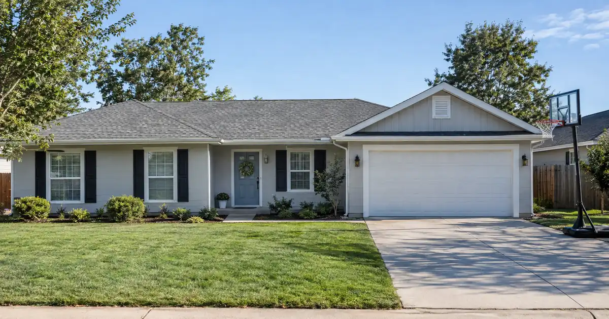 Conventional Cash-Out Refinance for Homeowners Weighing the Downsides