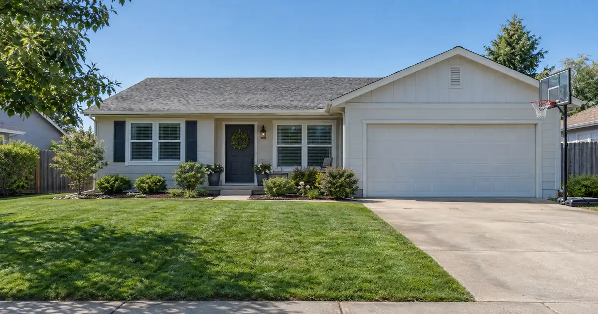Cash-Out Refinance for Second Home Owners Needing Cash