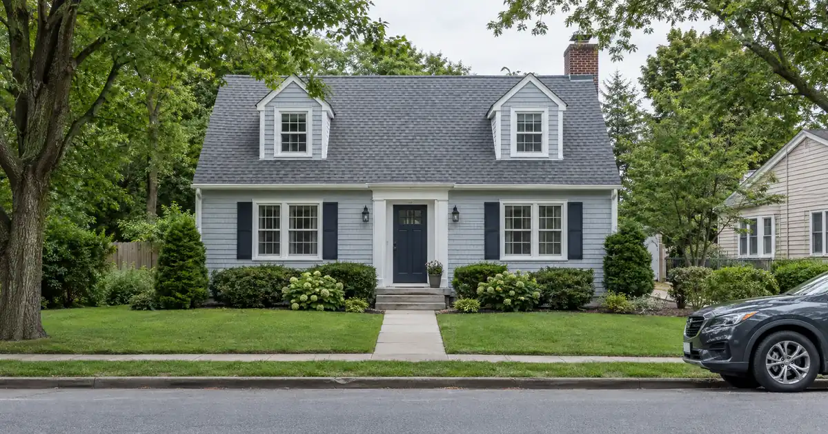 Should You Pick a 12-Month Bank Statement or Interest-Only DSCR Loan?