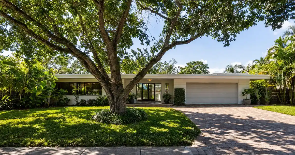 FHA cash-out refinance in Florida — home equity into cash