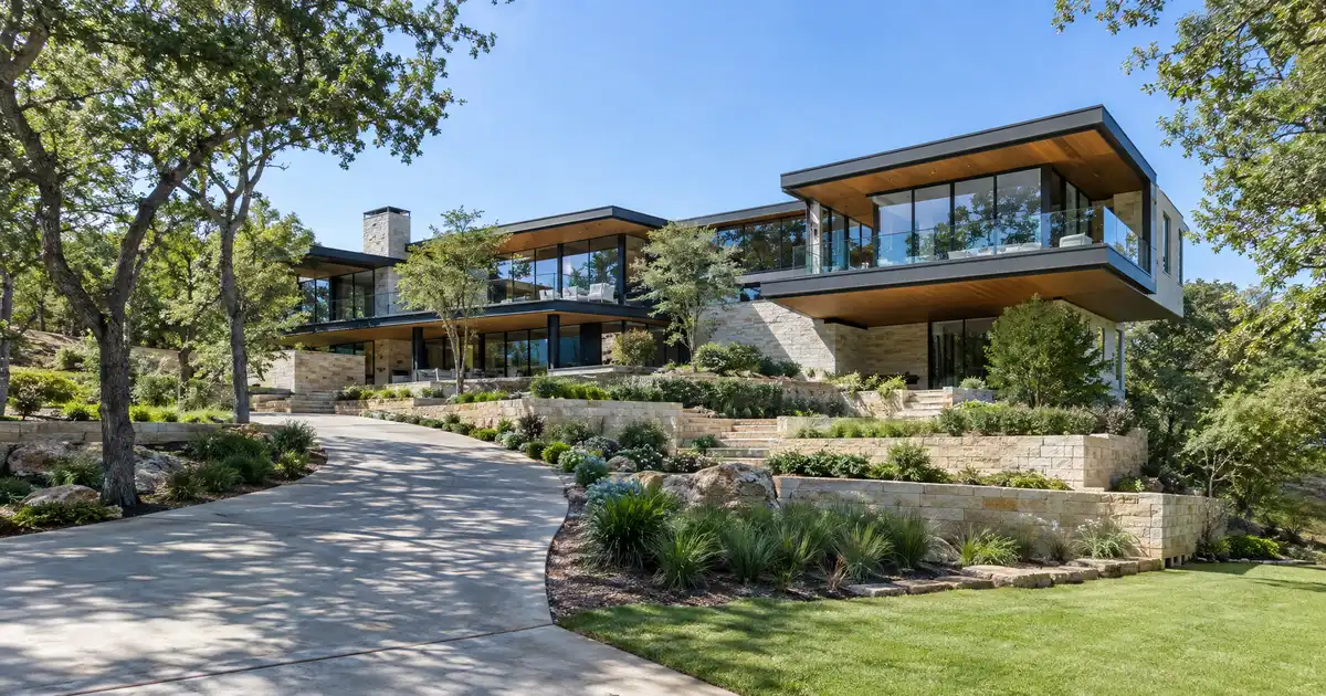 Jumbo cash-out refinance in Flower Mound, Texas — equity above the conforming limit into cash