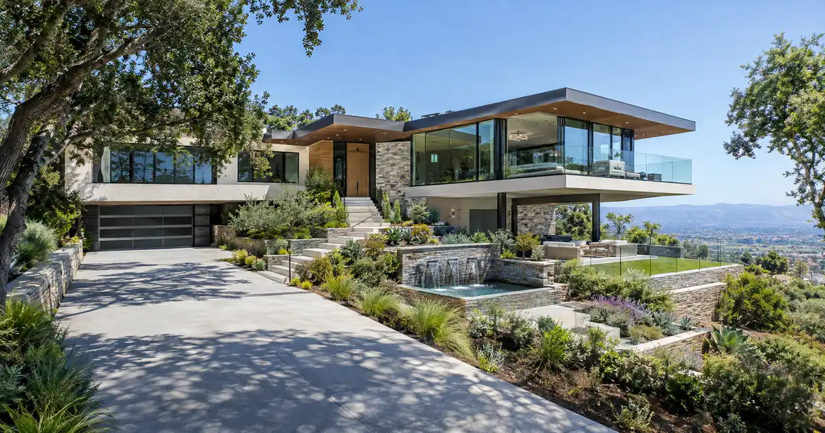 Jumbo cash-out refinance in Fontana, CA — equity above the conforming limit into cash