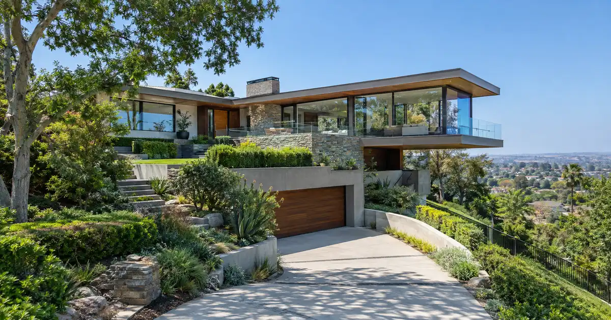 Jumbo cash-out refinance in Fountain Valley, CA — equity above the conforming limit into cash