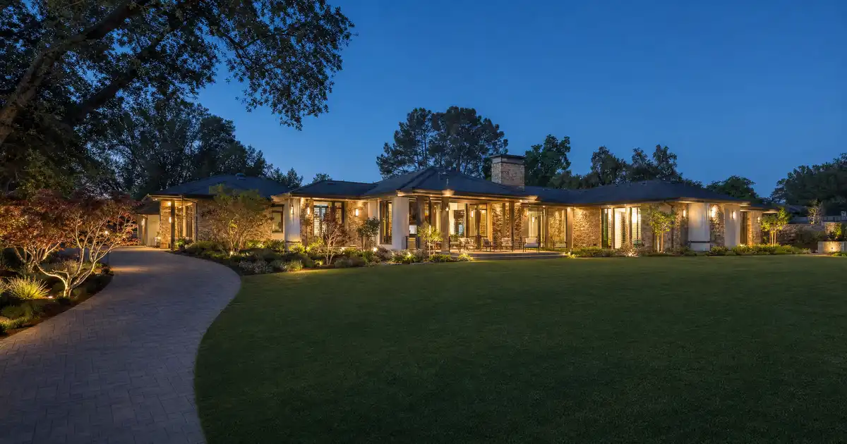 Jumbo cash-out refinance in Fresno, California — equity above the conforming limit into cash