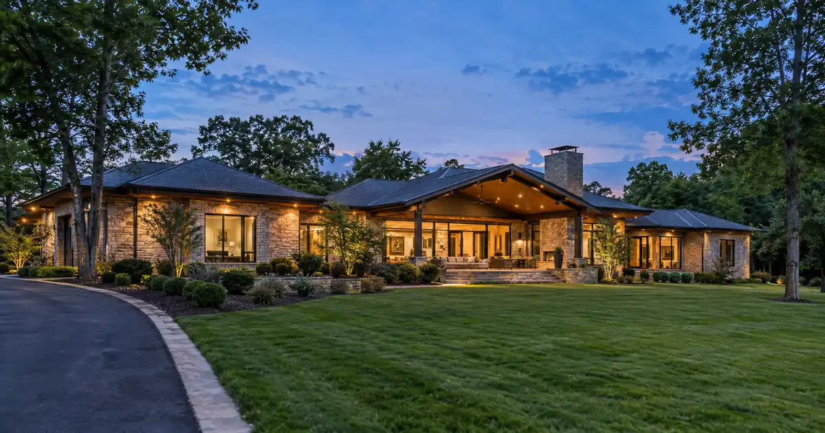 Jumbo cash-out refinance in Gallatin, Tennessee — equity above the conforming limit into cash