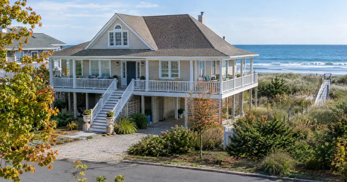 How Short-Term Rental DSCR Loans Work for Investors Buying Their First Airbnb
