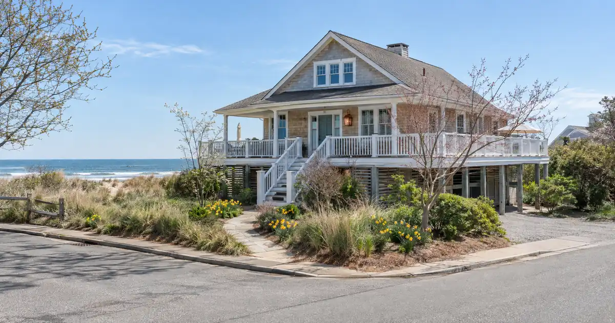 How DSCR Short-Term Rental Entity Options Work for First-Time STR Buyers