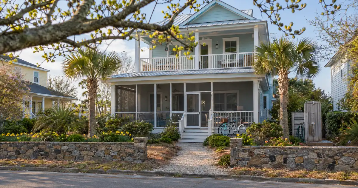 Personal Name vs LLC on a First-Time Buyer's DSCR Airbnb Loan
