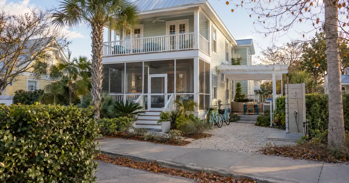 How to Compare Business Loans for an Airbnb LLC