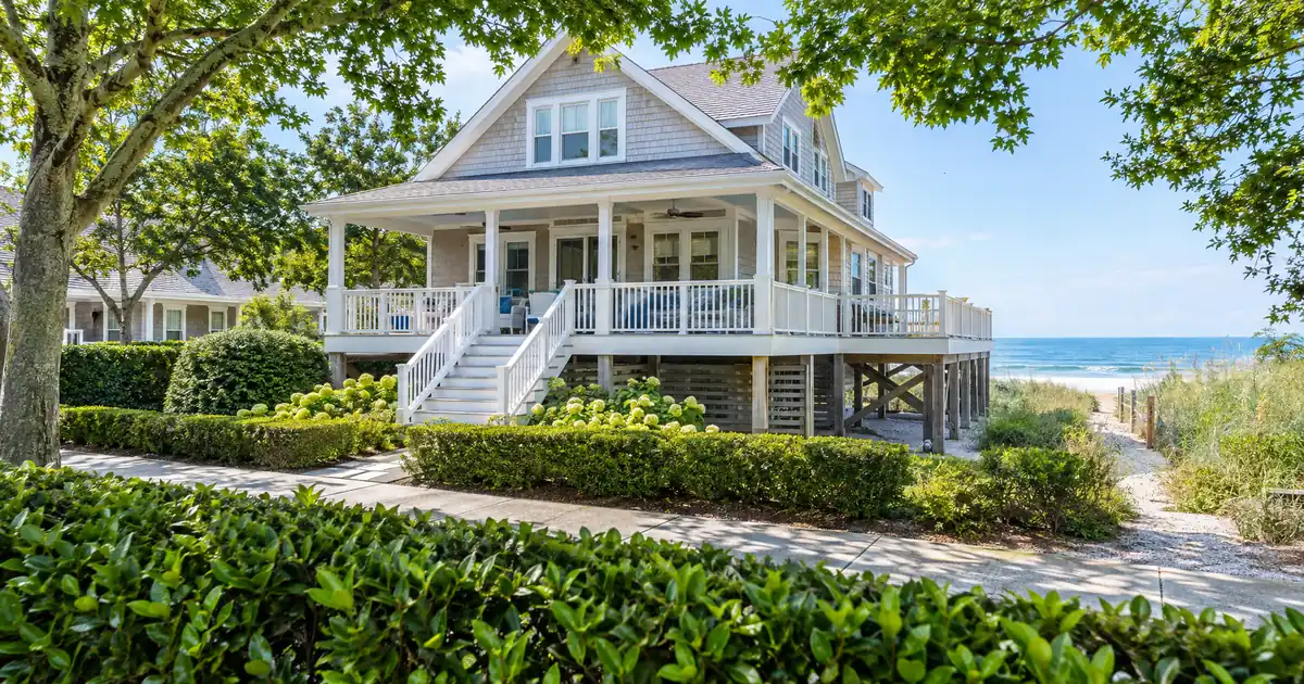 How an LLC Partnership Should Structure Guaranties on an STR DSCR Loan