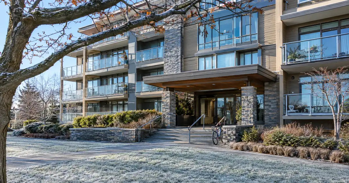 How DSCR Loan Conditions Work for Refinancing a Condotel Short-Term Rental