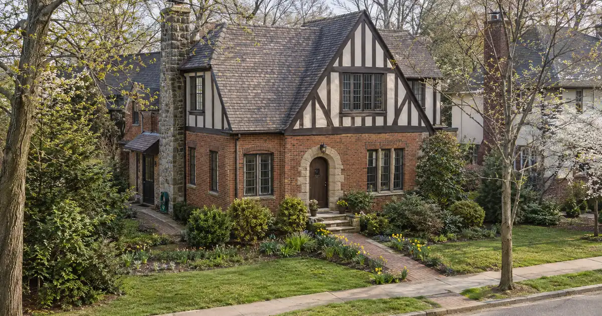 How to Document a Bank Statement Mortgage When One Spouse Is Newly Self-Employed