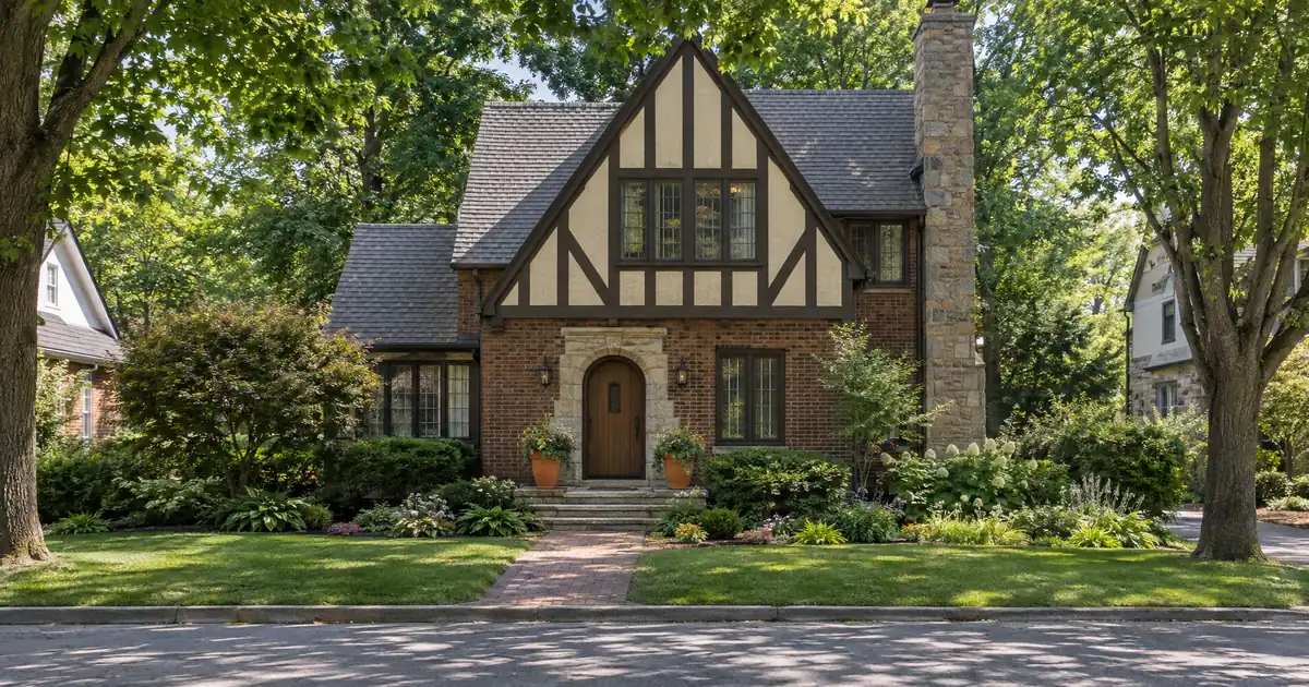 How to Choose Between a Bank Statement Loan and DSCR by Property Type