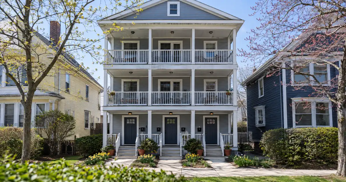 How to Qualify for a House-Hack Loan for a 1099 Contractor on a 2-4 Unit