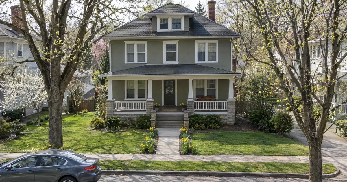 Can a Company Driver or Owner-Operator Get a Home Loan?