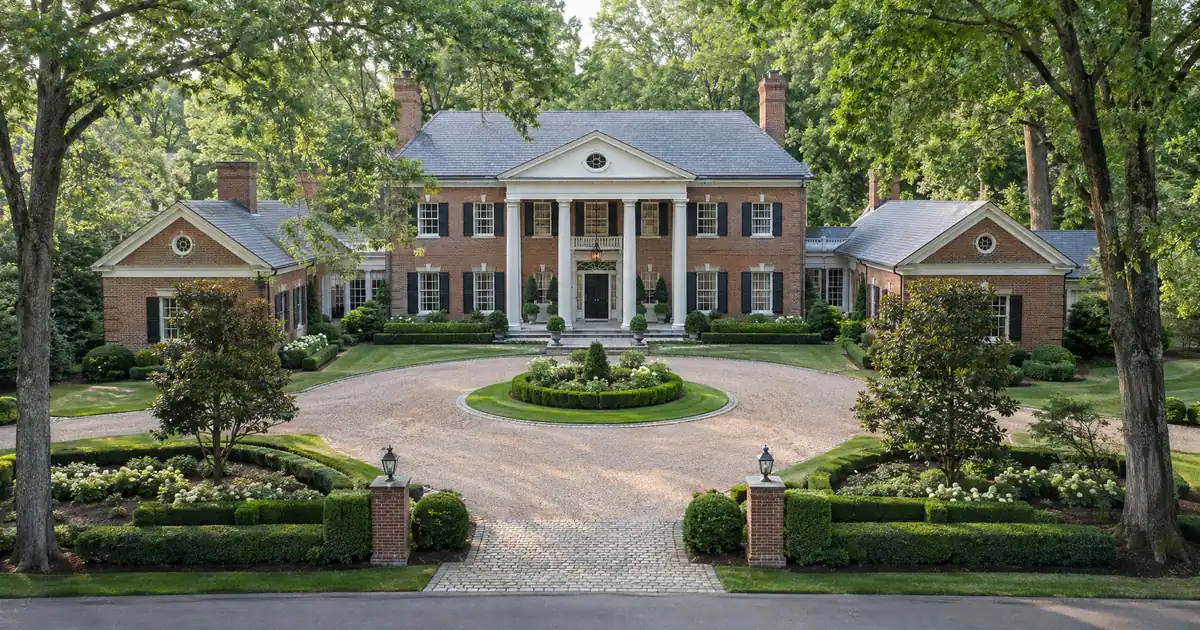 How Much More a Second Home Buyer Puts Down on a Jumbo Loan