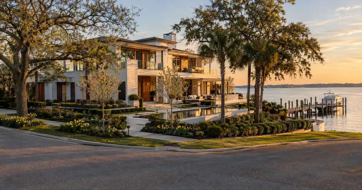 Can You Skip Mortgage Insurance on a Jumbo Loan With Less Down?