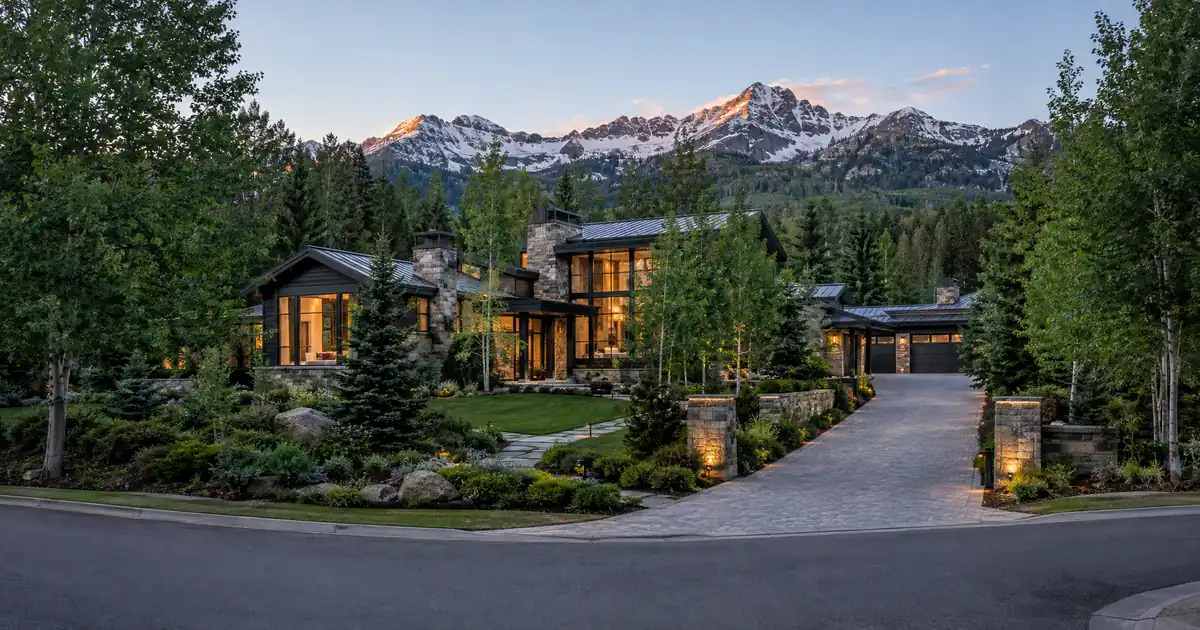How to Document Self-Employed Income on a Jumbo Loan Second Home