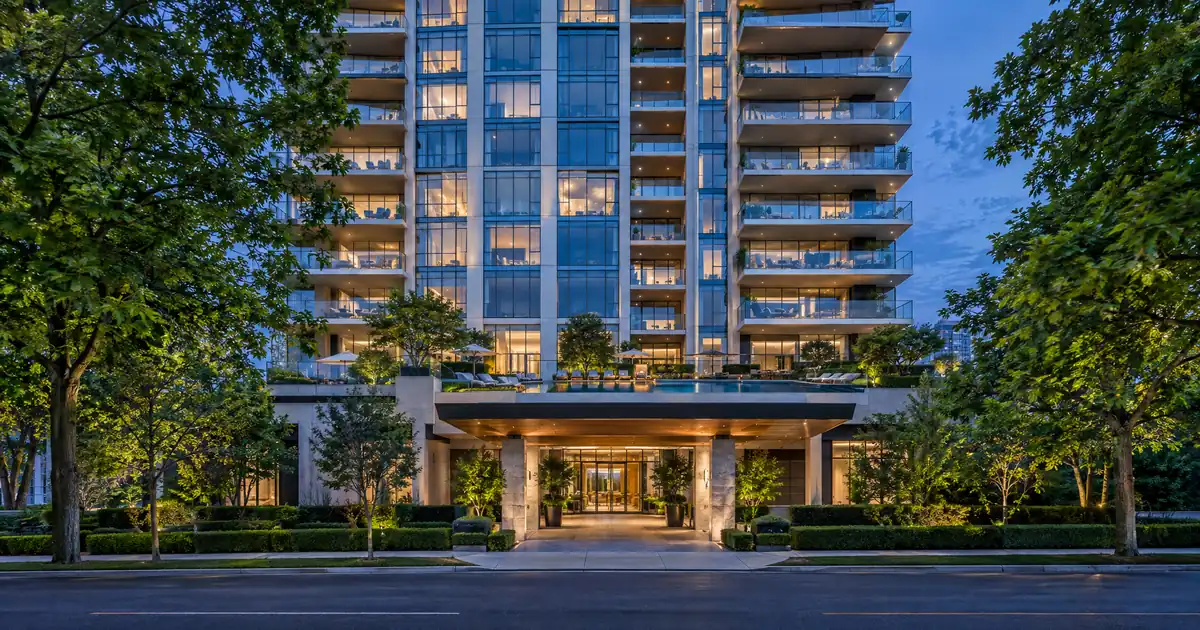 Can a W-2 Buyer Get a Jumbo Loan on a Non-Warrantable Condo?