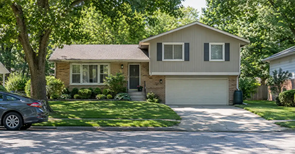 How Bank Statement Loans Work for Self-Employed Buyers Purchasing a Home