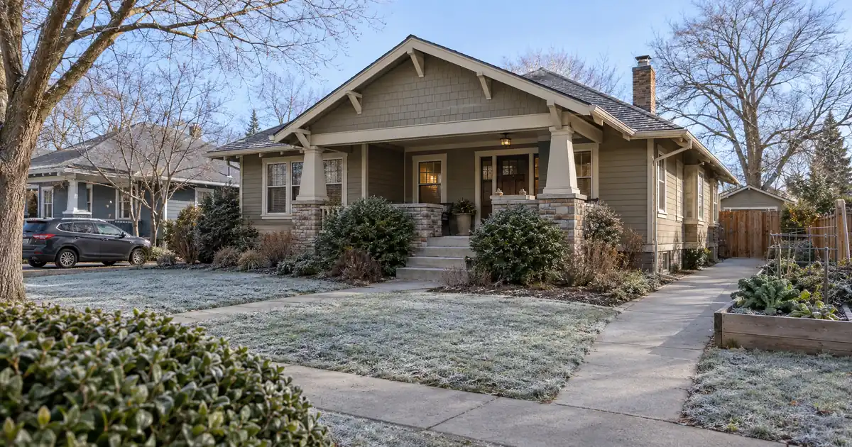 How to Qualify for a Bank Statement Loan on One Year of 1099 Commissions