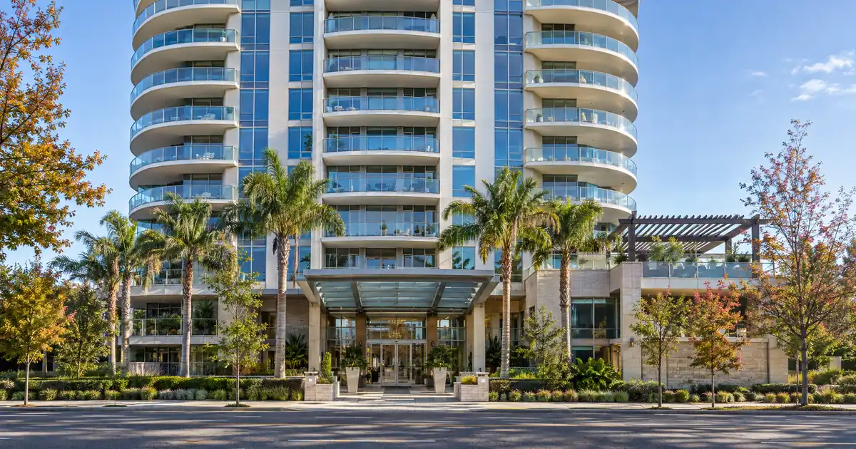Bank Statement Loan vs Jumbo Loan for a Non-Warrantable Condo