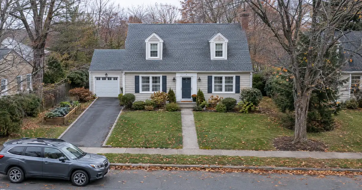 How Out-of-State Investors Refinance LLC Rentals With a DSCR Loan