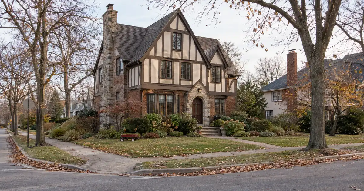 How a DSCR Refinance Helps a Portfolio Investor With LLC Doors