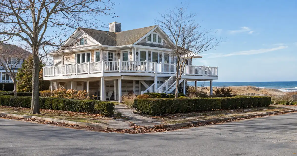 Projected Airbnb Income vs Booking History on a Short-Term Rental DSCR Loan