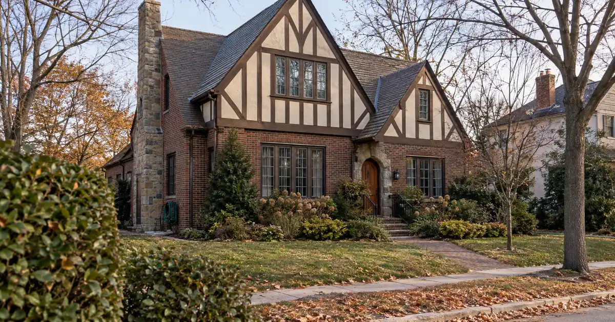 Does an LLC-Owned Rental Pay More for DSCR Than Conventional?