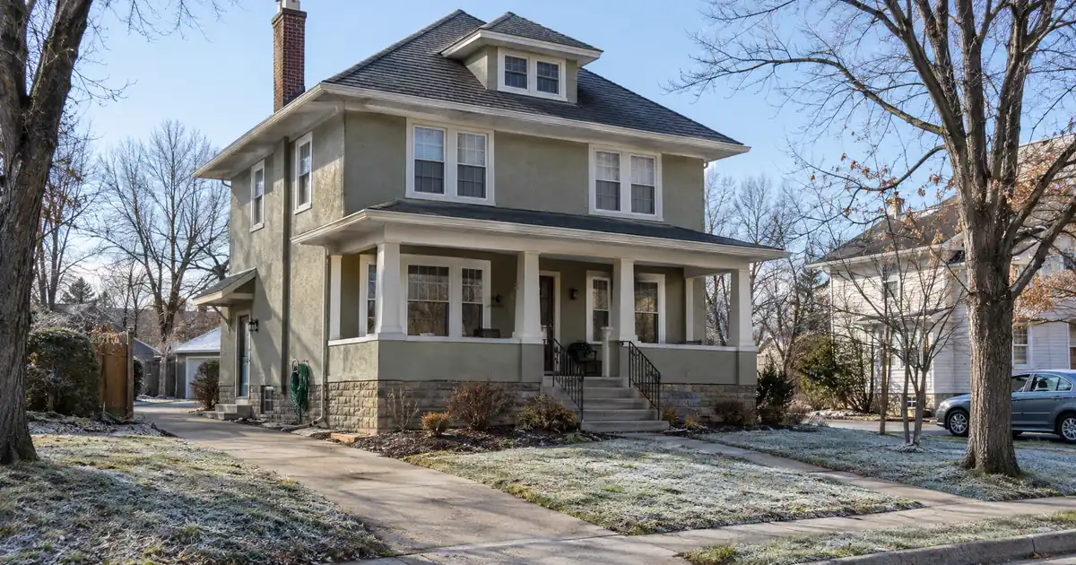 Does a 700 Score Unlock Lower Down Payment on a Bank Statement Loan?