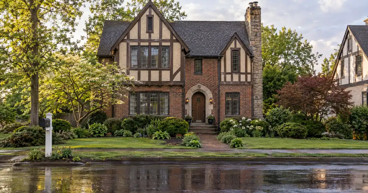 How Interest-Only and 40-Year Bank Statement Loan Structures Work