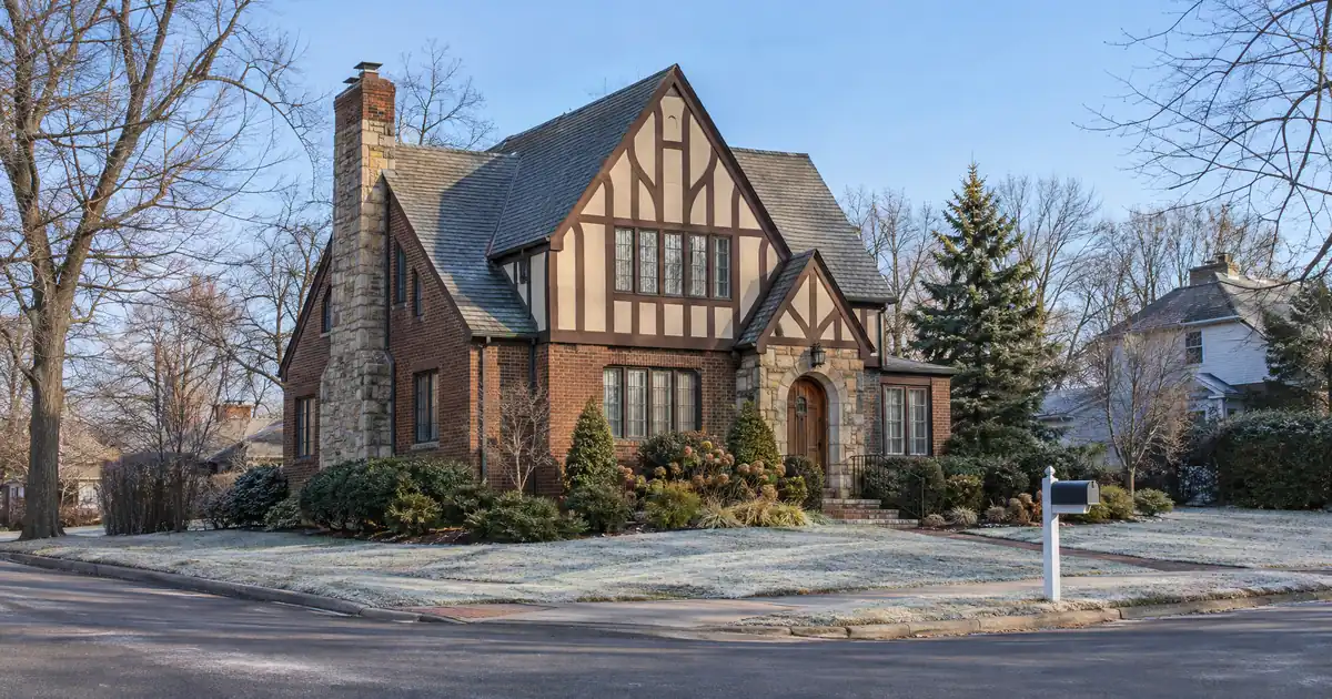 How Rental Investors Finance Small Deals Past Bank Statement Minimums