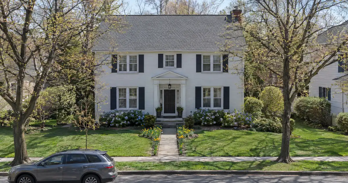Can a First-Time Buyer Use Personal or Business Bank Statements?