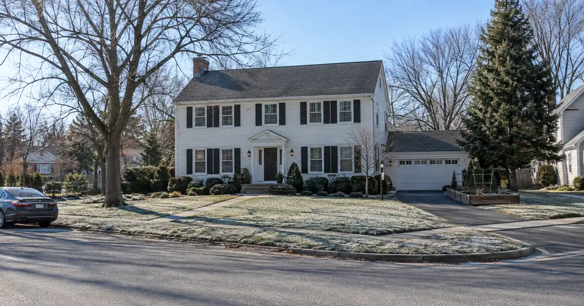 Can a First-Time Buyer Qualify With a W-2 Co-Borrower on Bank Statements?