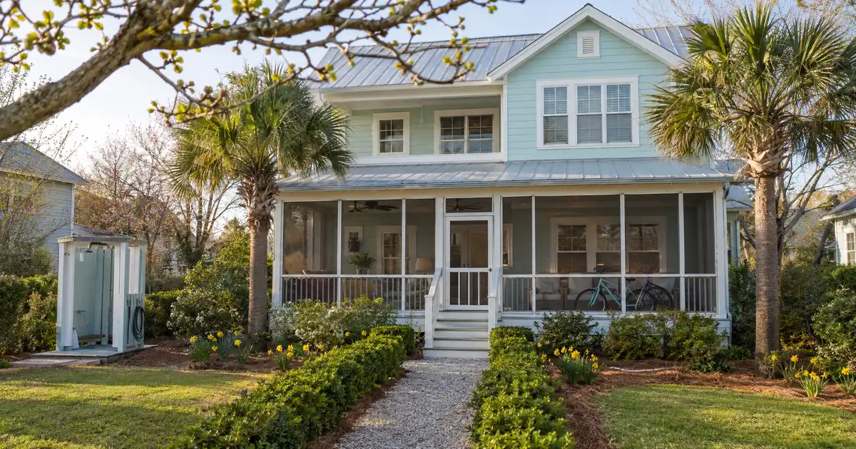 How to Qualify for an Airbnb DSCR Loan for a Mid-Term Rental Switching to Nightly