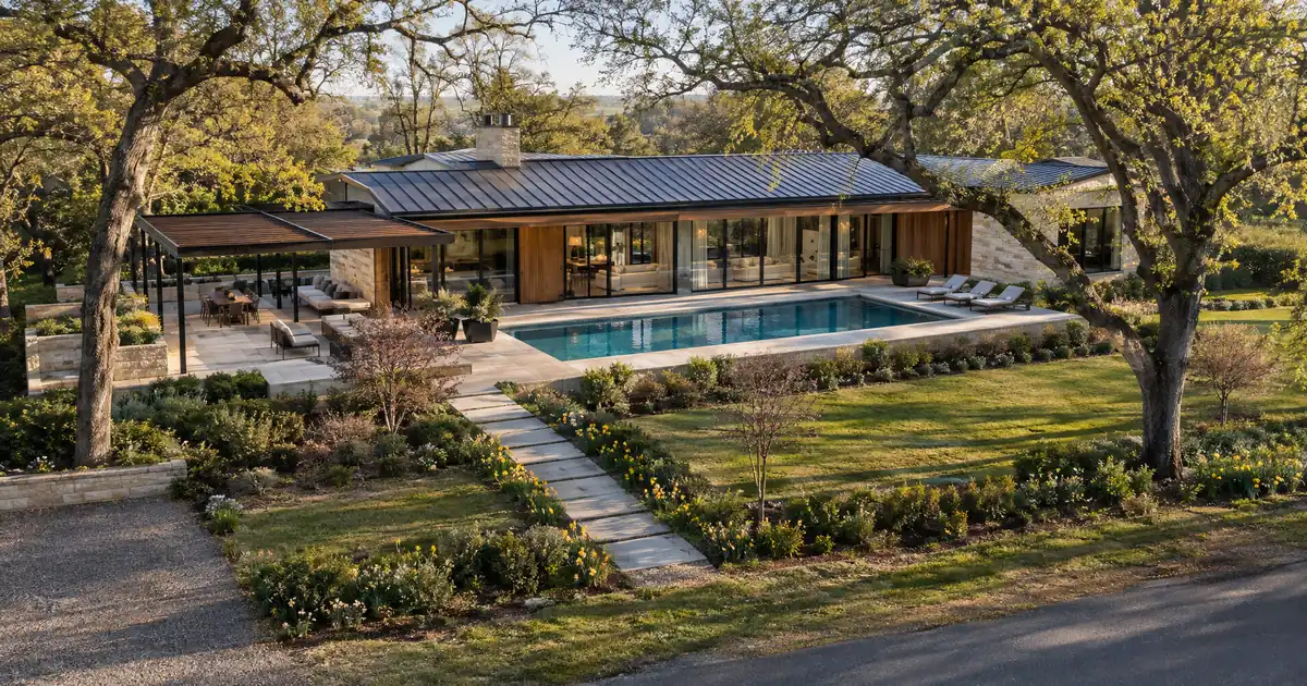 How to Qualify for a Jumbo Loan While You Still Own the Old Home