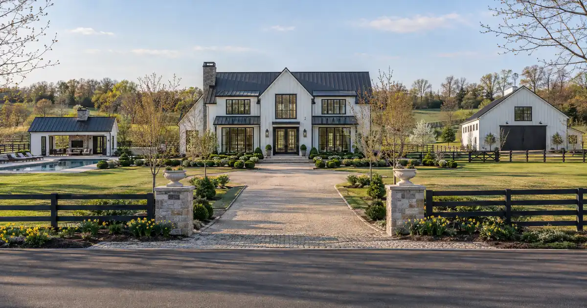 How to Close a Jumbo Loan When the Old Home Is Not yet Listed