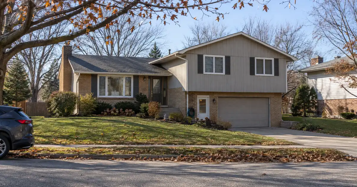 Can You Cash-Out Refinance With a HELOC Already on the House?