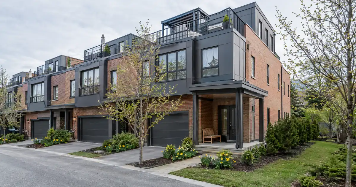How a Short-Term Rental Loan Works on a Townhouse