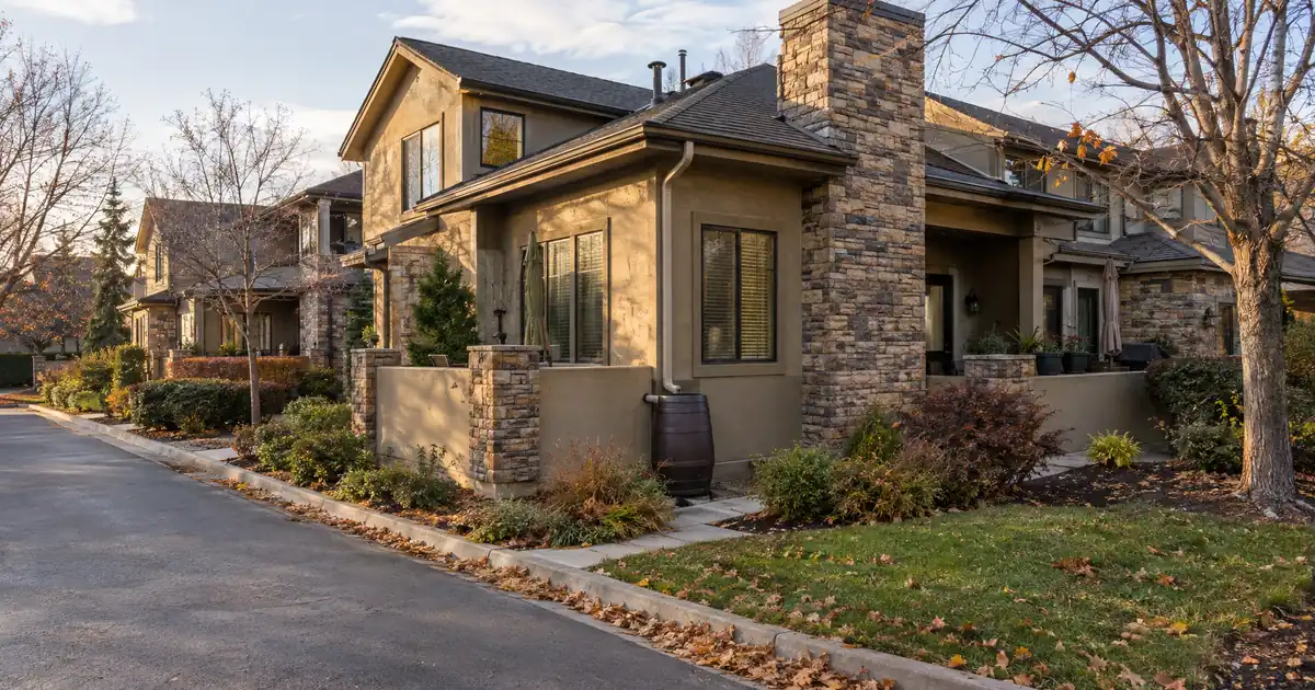 How to Get a DSCR Loan on a Condo Rental With HOA Dues
