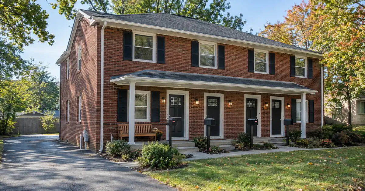 Landlord at Five Doors vs Operator at Twenty on a Portfolio DSCR Loan
