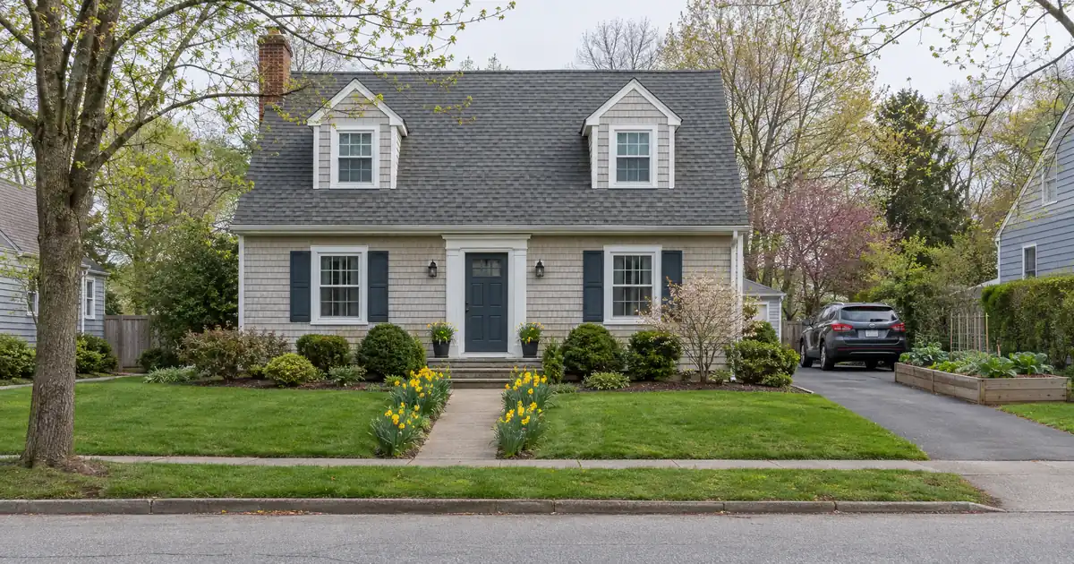 Is Maxing Out a Portfolio DSCR Loan a Mistake for a Long-Term Holder?