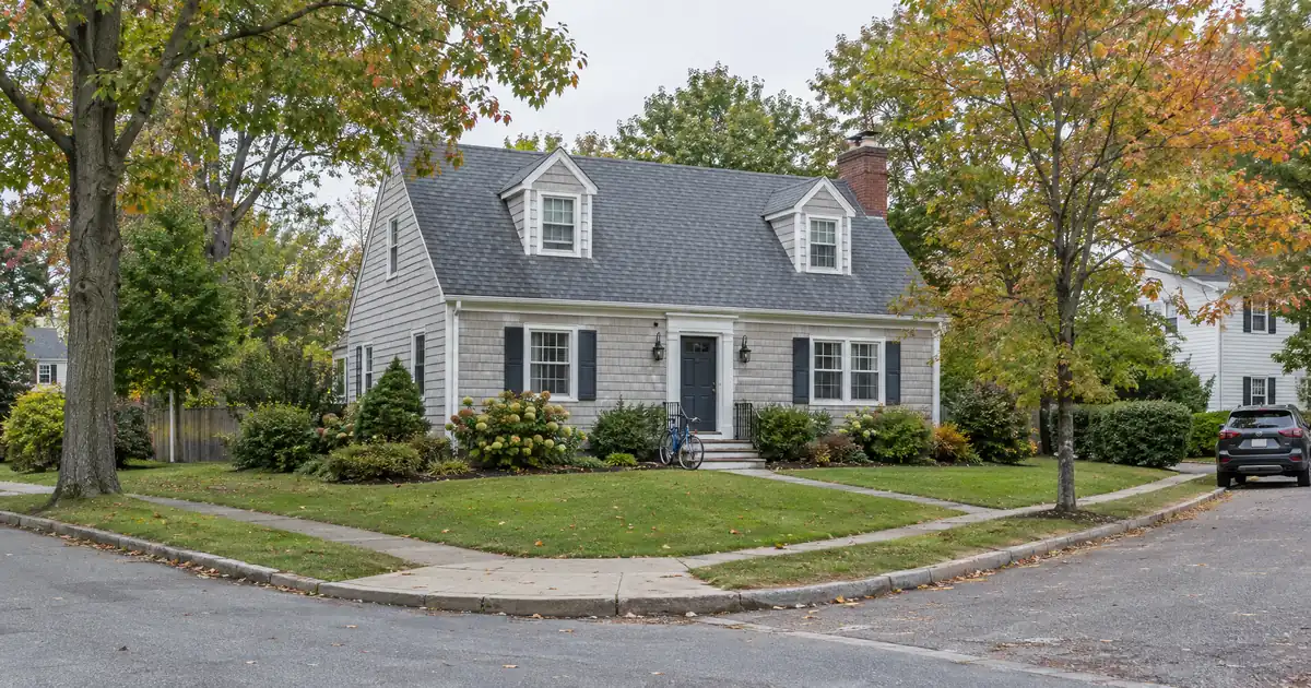 Can an Investor With 10+ Doors in LLCs Get a Blanket DSCR Loan?