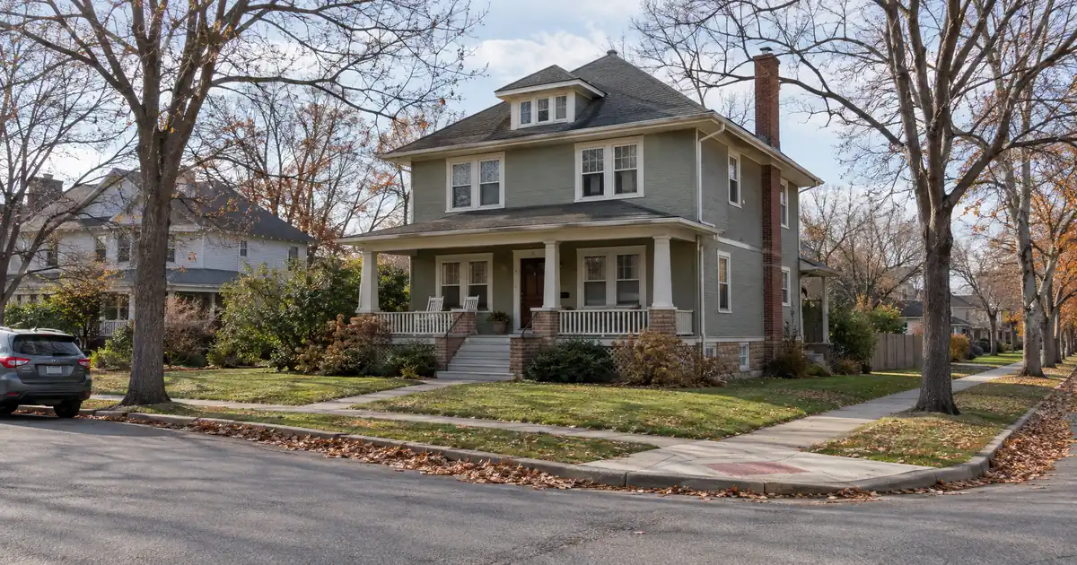 Can 10+ Doors Held in LLCs Get a 30-Year Fixed DSCR Loan?
